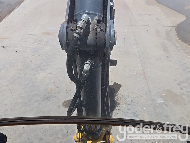 2020-deere-310sl-image-38