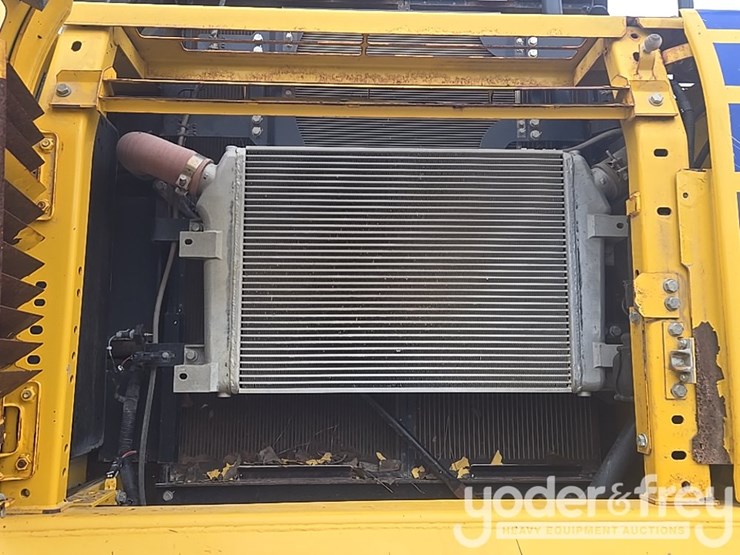 2022-komatsu-pc360-lc-11-image-43