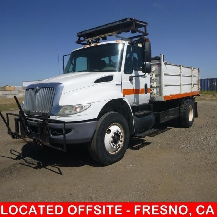 2009 INTERNATIONAL DURASTAR 4400