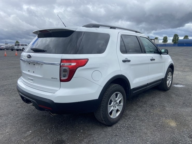 2013-ford-explorer-image-5