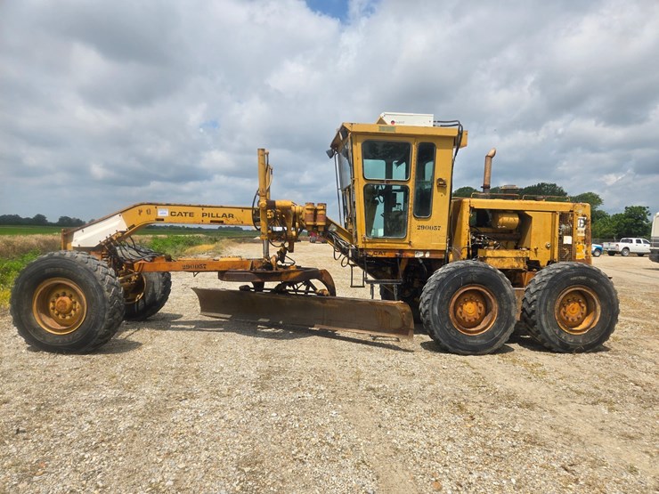 1981-caterpillar-12g-image-6