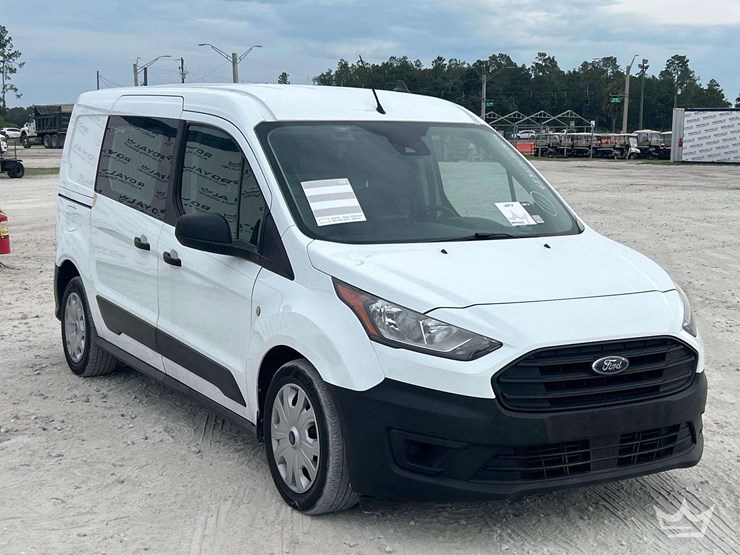 2022-ford-transit-connect-image-2