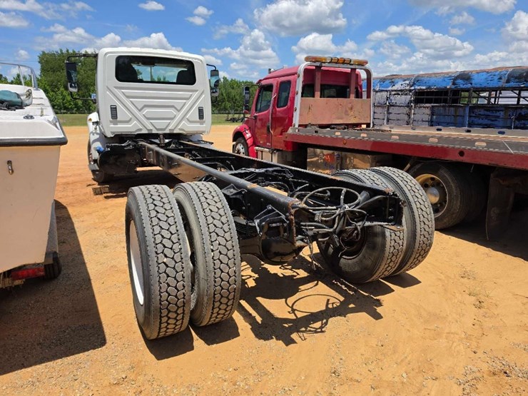 2016-international-durastar-4300-image-2