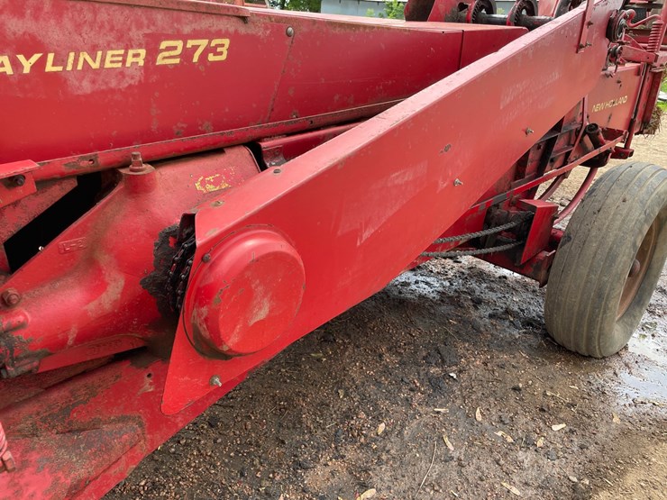 new-holland-273-image-12