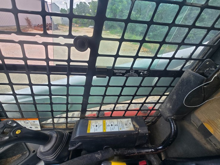 2020-bobcat-t770-image-42