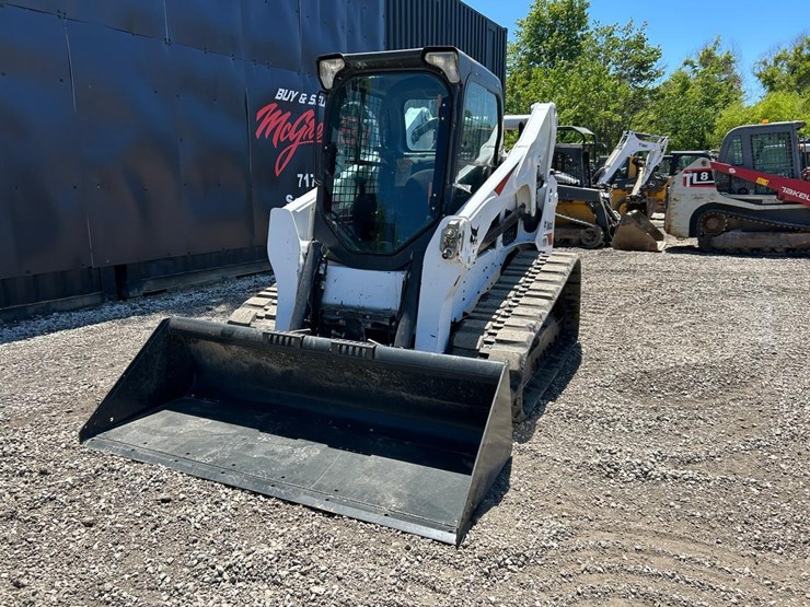 2022-bobcat-t770-image-8
