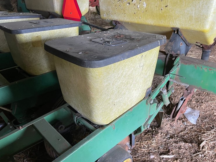 john-deere-7000-image-16