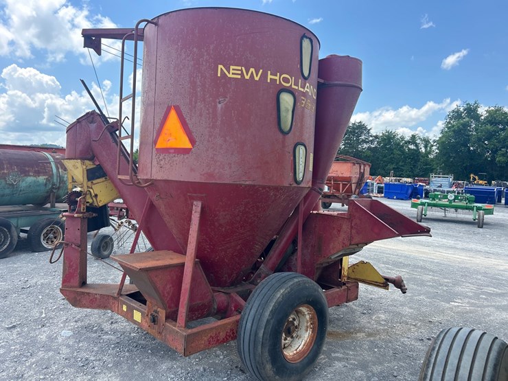 new-holland-353-image-6