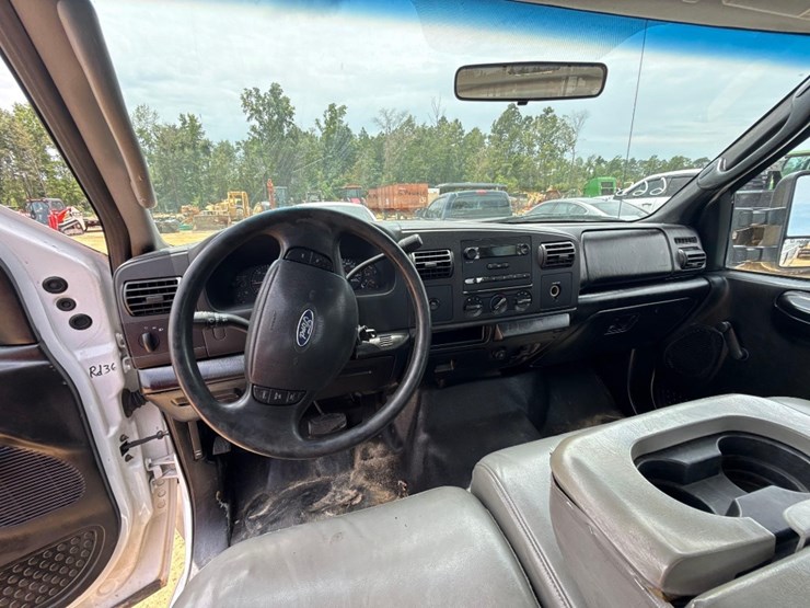 2005-ford-f250-image-10