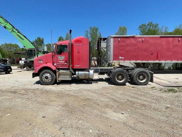 2004-kenworth-t800-image-8