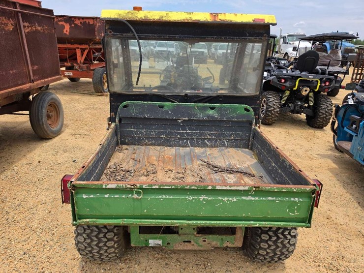 john-deere-gator-image-6