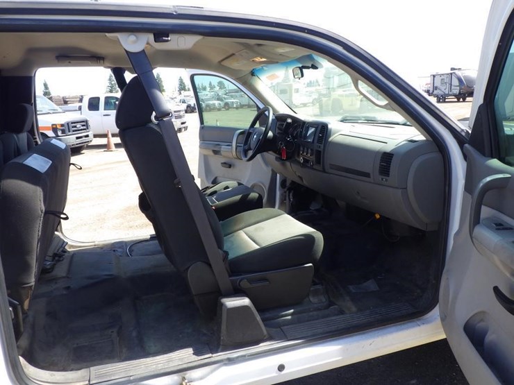 2008-chevrolet-2500hd-image-7