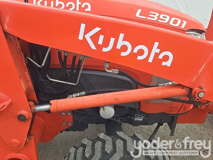 2019-kubota-l3901d-image-22