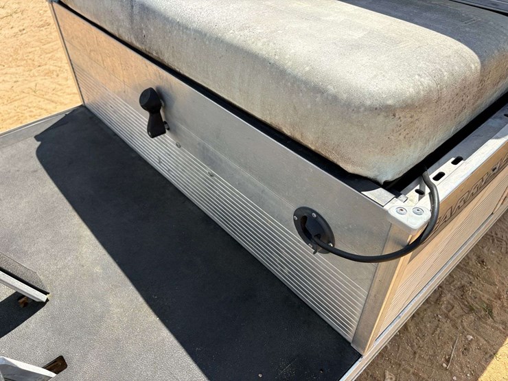 2005-club-car-carry-all-zmt-utility-cart-image-12