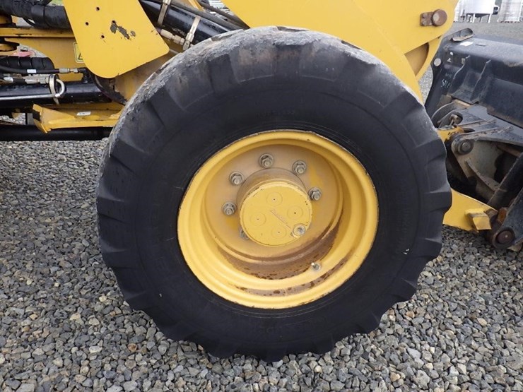 caterpillar-908m-image-28