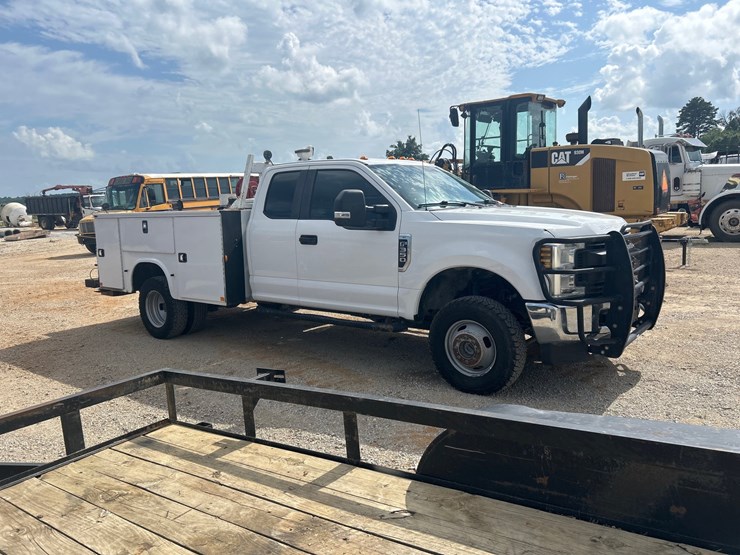 2019-ford-f350-image-5