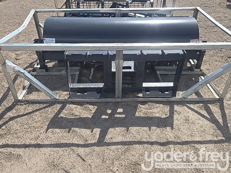 unused-jct-84"-angle-broom-to-suit-skidsteer-image-4