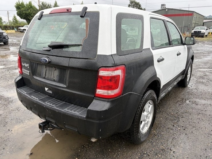 2012-ford-escape-xls-image-4