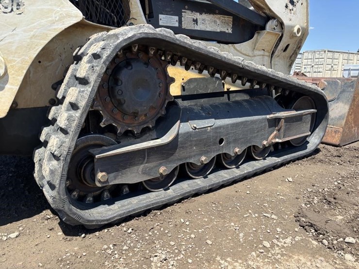 2016-bobcat-t590-image-18