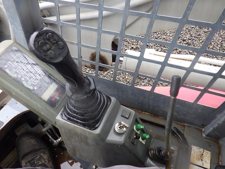 takeuchi-tl230-image-27