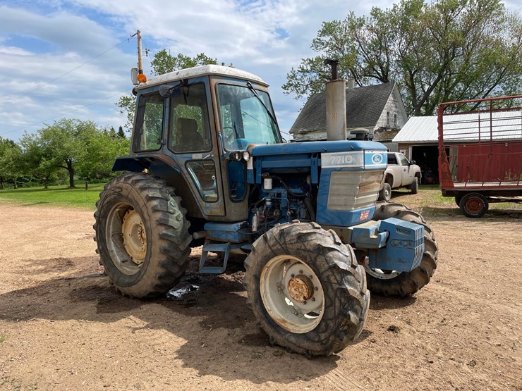 ford-7710-image-7