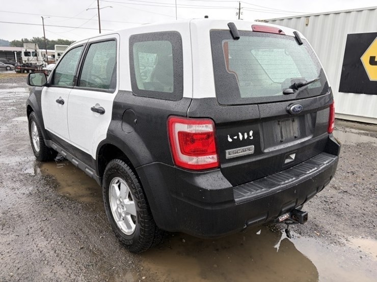 2012-ford-escape-xls-image-6