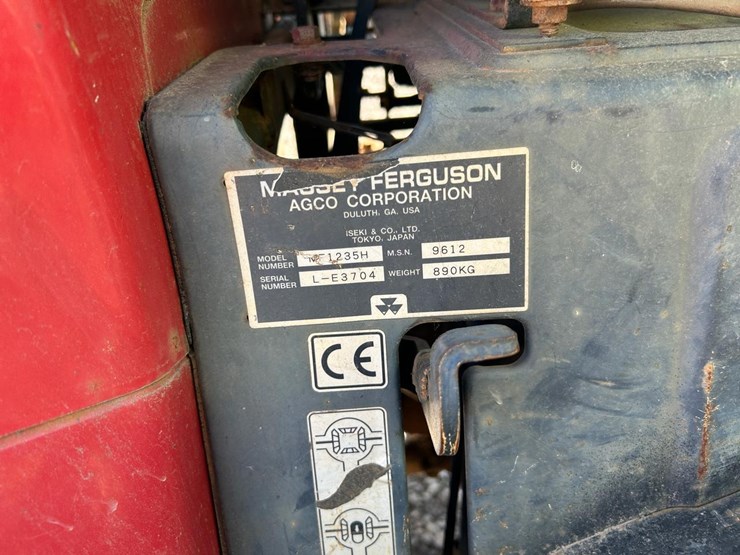 massey-ferguson-1235-image-25