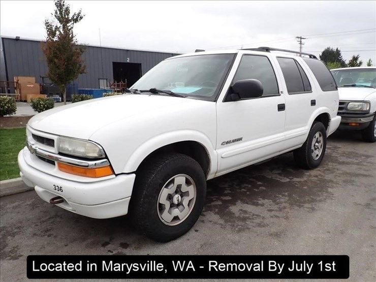 2002-chevrolet-blazer-image-1