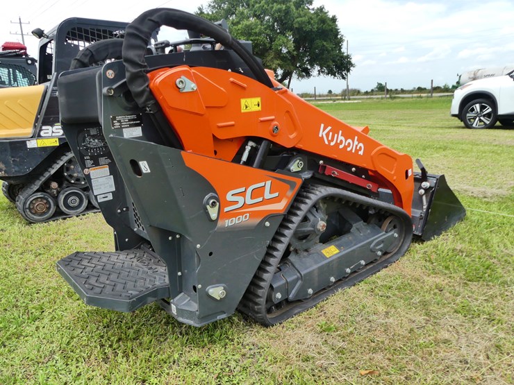 2023-kubota-scl1000-image-7