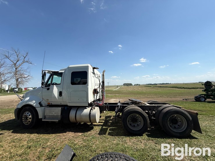 2015-international-prostar-image-8