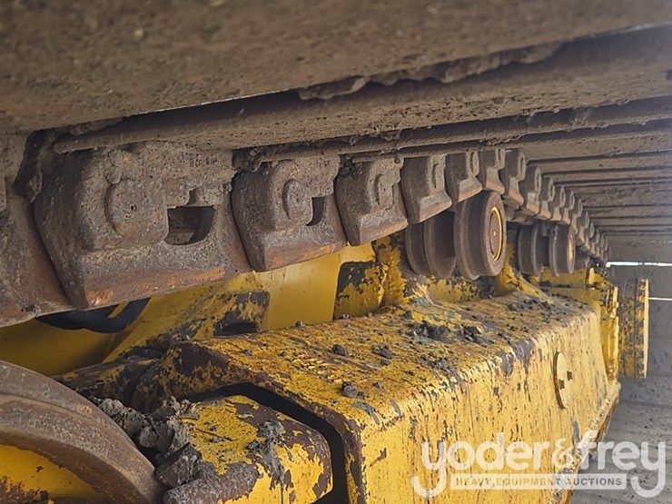 2018-komatsu-d61px-24-image-11
