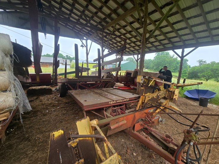 new-holland-1002-image-8