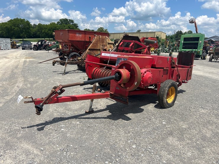 massey-ferguson-12-image-3