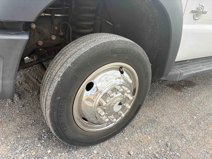 ford-f550-image-12