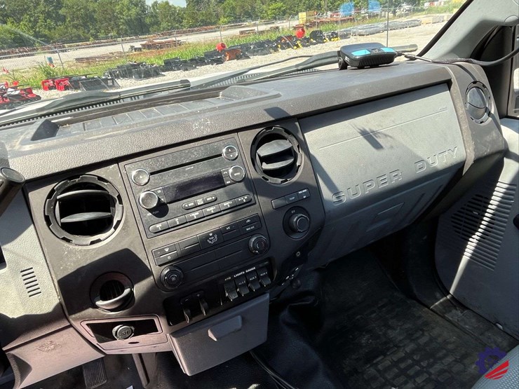 2016-ford-f550-image-58