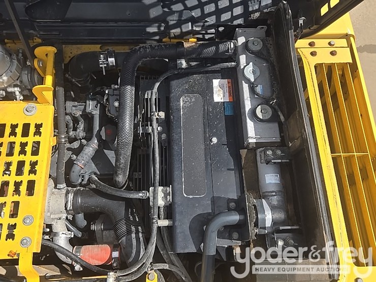 2017-komatsu-pc210-lc-11-image-46