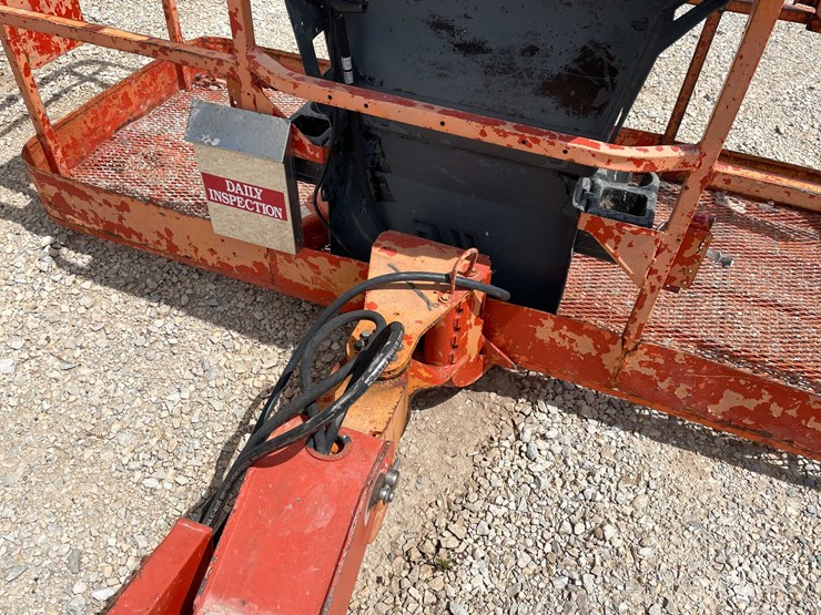jlg-400s-image-19