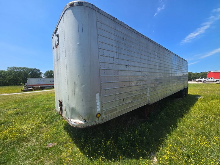 trailmobile-van-image-2