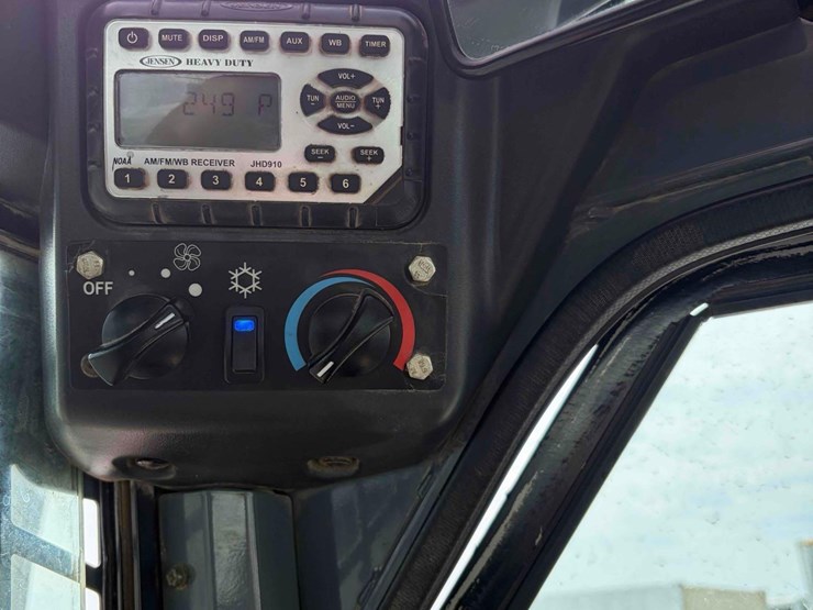 2019-takeuchi-tl6r-image-14