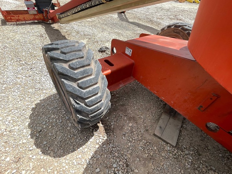 jlg-400s-image-10