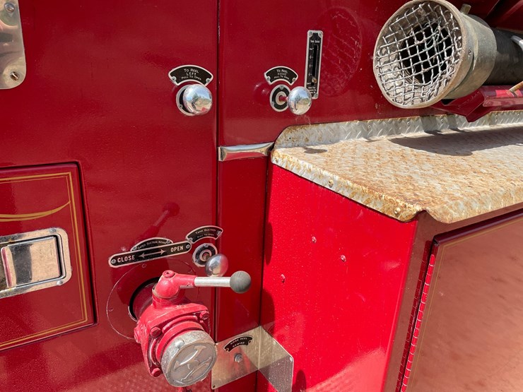 #330-•-1958-chevy-80-(howe)-fire-truck-(no-brakes)-(has-mi.-title)-(wakefield,-mi)-image-20