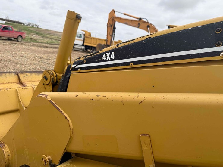 cat-426l-backhoe-image-23