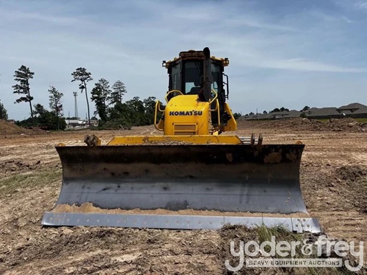 2021-komatsu-d61px-24-image-6