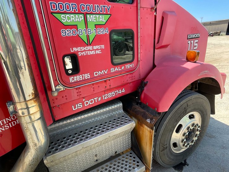 2004-kenworth-t800-image-41