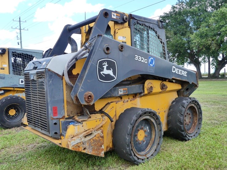 2021-deere-332g-image-7