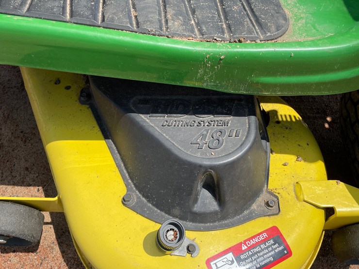 john-deere-e140-image-13