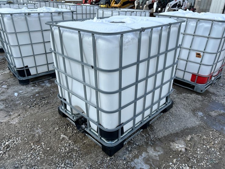 water-tank-tote-image-3