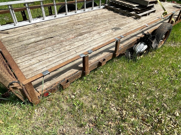 #462-•-20'-tandem-axle-trailer-(no-title)-(spring-brook,-wi)-image-22
