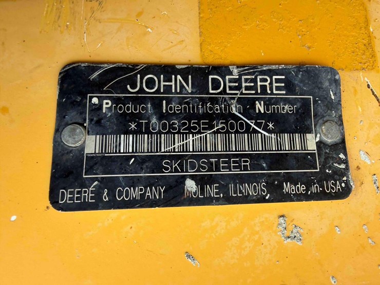john-deere-325-image-18