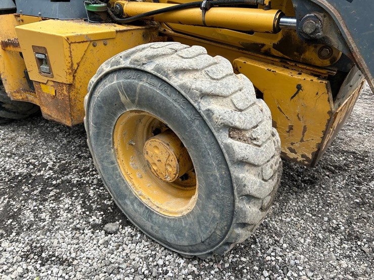 deere-310sl-image-11